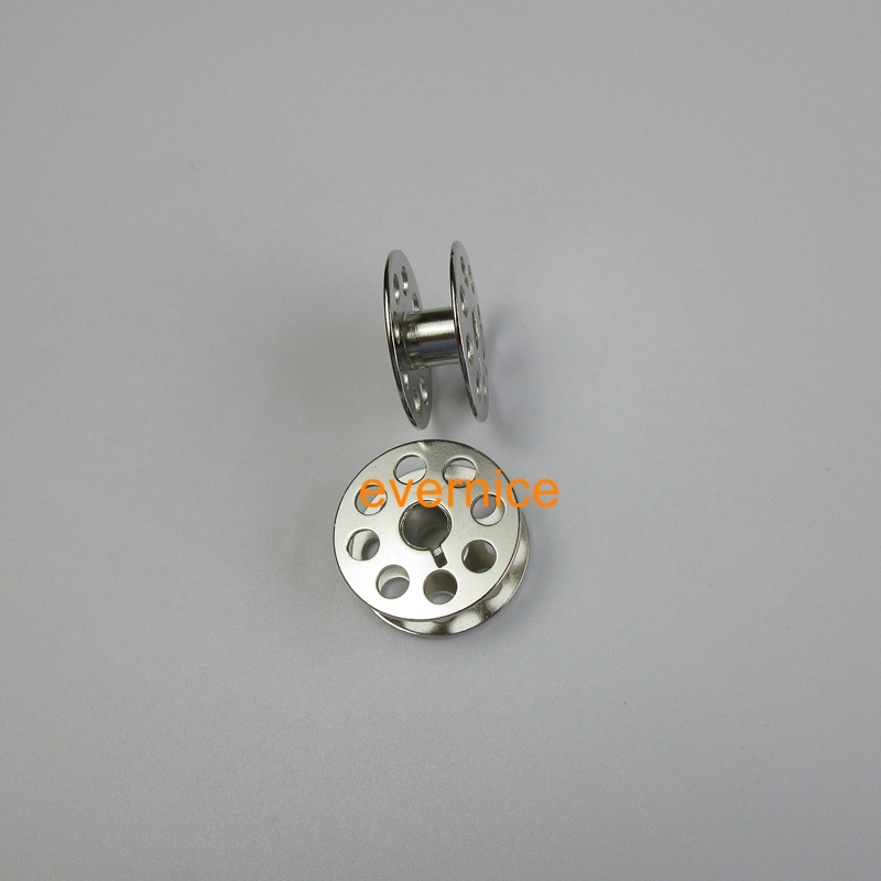 2 LARGE BOBBIN CASE+20 BOBBINS - Sewing Machine Yarn avaliação e preço